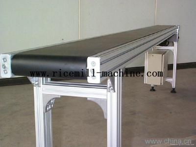 China Rubber Conveyor Belt Design Iron White For Bags Transporting Famous In India for sale