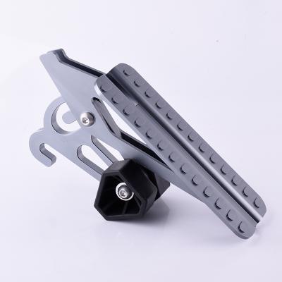 China Multi-Function Foldable Car Door Step Latch Hook Universal Car SUV Foot Pedal Aluminum Alloy Safety Hammer for sale