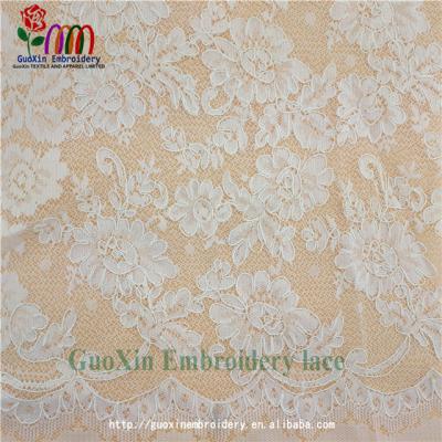 China Guangzhou Viable Manufacturer Wholesale Chantilly Lace Fabric Embroidery Lace Fabric for sale