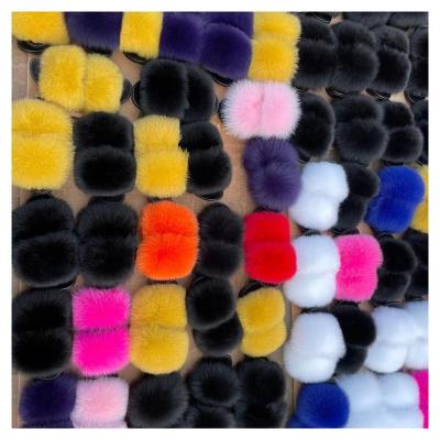 China Fashion Trend Factory Direct Wholesale Colors Real Big Raccoon Fur Sandals Fox Fur Slippers Fluffy Fur Slides for sale