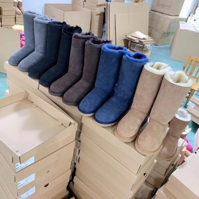 China Fashion Trend Factory Direct Wholesale Girl Fur Boots Faux Fur Covers Boots Flat Boots Long Fur for sale