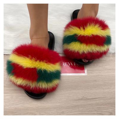 China 2021 Fashion Trend Sale Big Real Bling Raccoon Wholesale Real Warm Outdoor Colorful Fur Sandals Fluffy Fox Fur Slides For Women for sale