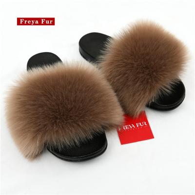 China 2021 Fashion Trend Hot Sale Wholesale Fox Fur Slippers Cheap Faux Fur Sandals For Women for sale