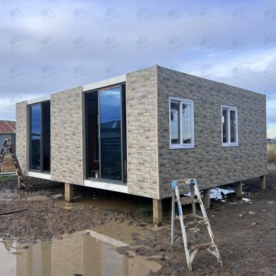 China Container Home Kits Homes Expandable Cabin Container House Eco Friendly Portable House With Rock Wool Insulation for sale