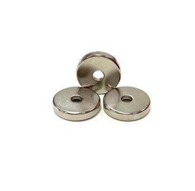 China Industrial Magnet Factory Price Rare Earth Neodymium Disc Magnet With Countersunk Hole for sale