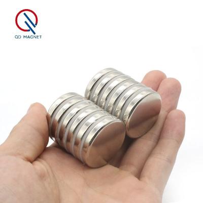 China Industrial Neodymium N52 Super Strong Magnet Disc Magnet Nickel-Coated Neodymium Magnet Manufacturer for sale