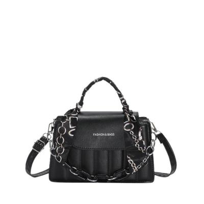 China 2022 New Bag Women's Chain PU Shoulder Embroidery Women Handbags Water Resistant Single Bag Fashion Handheld Simple Design Women's Handbags for sale