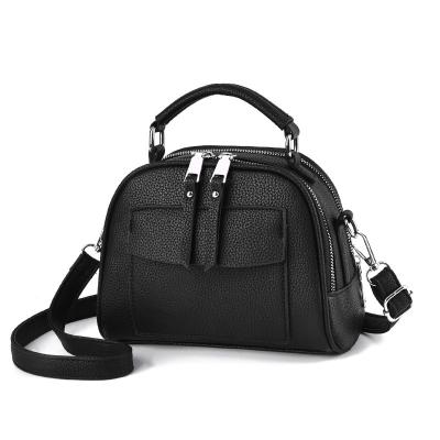 China Water Resistant New Fashion Women's Simple And Soft Shoulder Bag Girl's Bag Women's Messenger Bag for sale