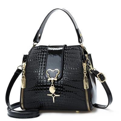 China Factory Wholesale High Quality Crocodile Pattern Luxury Leather Handbags Fashion Bags Gather Shoulder Bags Designer Handbag For Ladies for sale