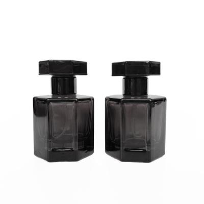 China Cosmetic Transparent Black Color Screw Glass Sprayer Perfume Bottle In Hexagon Shape for sale