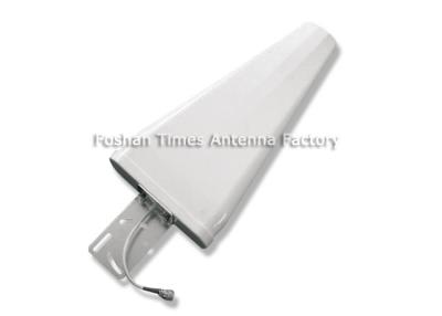 China Broadband Log Periodic Antenna 11dbi Mimo Antenna Moisture Resistance for sale