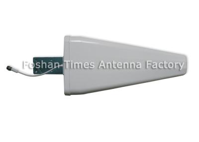 China Directional LTE 4G Antenna 11dBi Log Periodic Aerial High F / B Ratio for sale