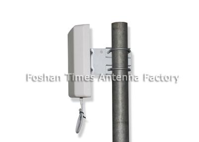 China High F / B Ratio 4g Lte Directional Antenna  , 7dbi Panel Antenna 208 * 178 * 45mm for sale