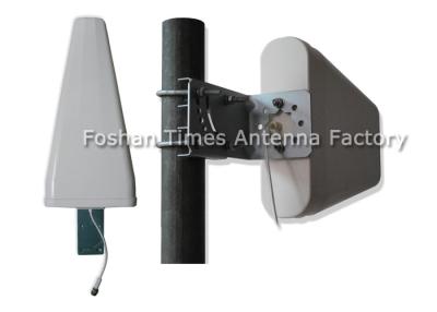 Cina antenna periodica 700 dell'antenna LTE 4G del ceppo direzionale di frequenza ultraelevata 11dBi - 2700MHz in vendita