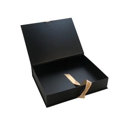 China Recyclable Box Packaging Wholesale Fashion Design Round Paper Box Packaging for sale