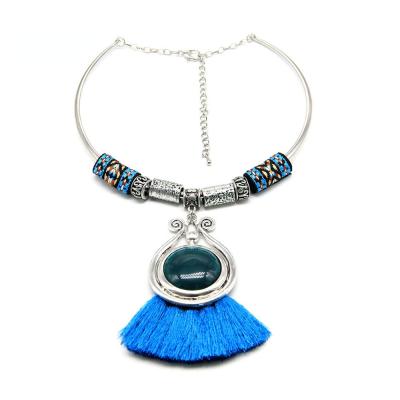 China Ethnic exaggerated personalized fall/winter fashion European style retro hot-selling fashionable and American style ethnic necklace for sale