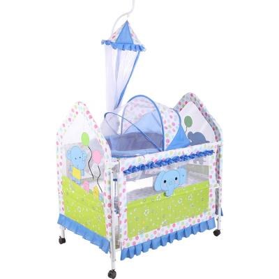 China BABYLAND New Modern Design Baby Crib Crib Hutch With Mosquito Net Swing Bed With Wheels for sale