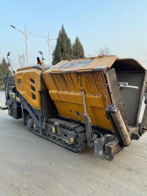 China Second Hand XCMG RP355 Asphalt Paver Machine 5.8 Tons Capacity For Construction for sale