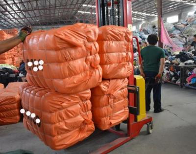 China 100% cotton branded used clothes bales/clothes bale/used clothing bales for sale