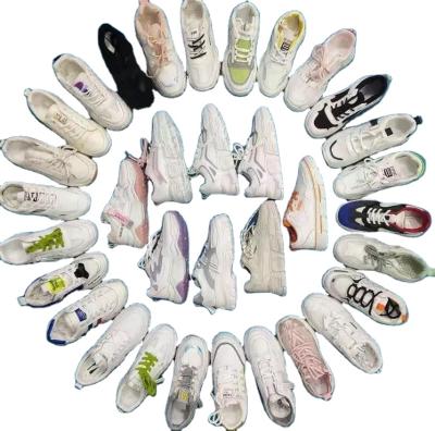 China Fashion trend low price mixed style casual shoes high quality used running shoes for sale