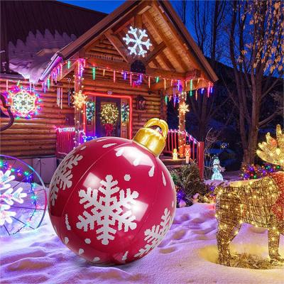 China Yard Decorations Inflatable Christamas Decoration Merry Christmas Blow Up PVC Christmas Ball 60cm Outdoor Inflatable With Led Light for sale