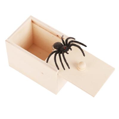 China Cosplay Halloween Toys Wooden Box Handmade Prank Alert Prank Spider Surprise Practical Prank Box for sale