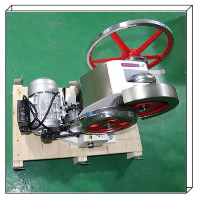 China 0.75KW Pills Making Machine SUS304 50KN Hand Tablet Press Die Custom TDP-5T TDP-5 for sale