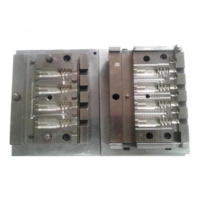 China Solid Works OEM Home Appliance Hardware Tool Product Progressive Die Punching Forming Stamping Mold for sale