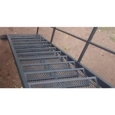 China Wall Hot-dipped Galvanized Steel Expanded Mesh For Walkway Stair Treads for sale