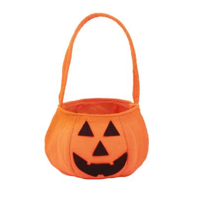 China Festival Decoration Props Halloween Pumpkin Candy Bag For Kids Trick Or Treat Candy Wrapping Gift Bag Buckets Nonwoven Halloween Supplies for sale