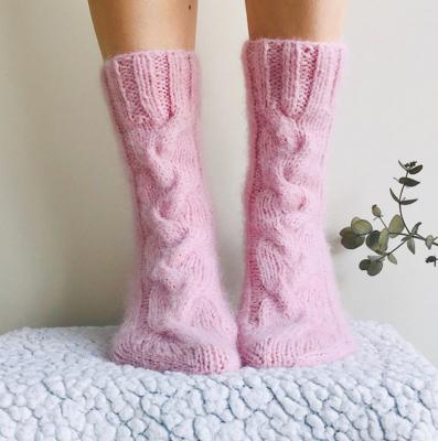 China Rib Knitted Geometric Jacquard Acrylic Breathable Fuzzy Cozy Winter Socks for Women Girls for sale