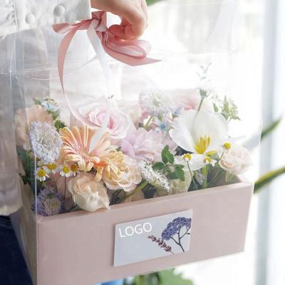 China Flower Recyclable Transparent Cake Box With Handle Valentine Wedding Mother's Day Birthday Flower Bouquet Packaging for sale