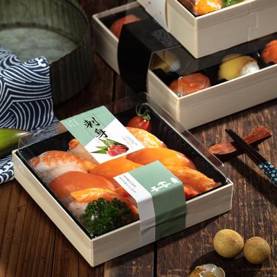 China Biodegradable Wholesale Custom Wooden Sushi Takeaway Boxes Sushi Food Packaging Box With Clear Lid for sale