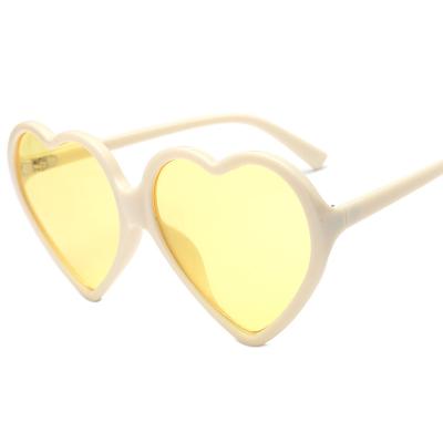 China Fashion GUVIVI Sunglasses Heart Ocean Color Sunglasses Lens Masks Vintage Trendy Sunglasses for sale