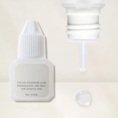 China Classic and Volume Eyelash Extension Private Label Fruit Flavor Eyelash Glue Adhesive Eye Lash Extension Glue for sale