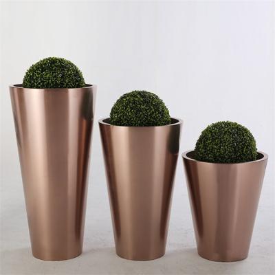 China Potes de flores de acero inoxidable de cono de 400 mm Potes de plantas grandes de metal personalizados en venta