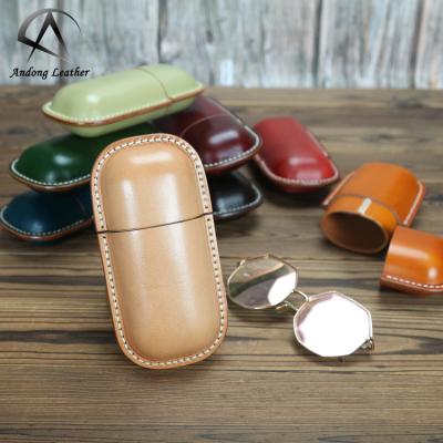 China Retro genuine leather handmade vegetable tanned leather glasses case creative capsule cowhide leather box portable genuine glass pocket bag for sale