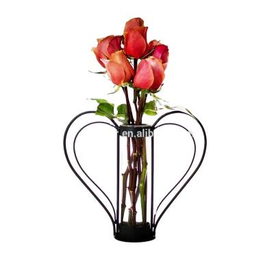 China Hot Sale Desktop Iron Lovers Heart Shaped Flower Vase for sale