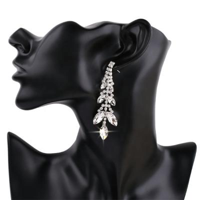 China Cute Designer Wholesale Silver Big Crystal Drop Dangling Earrings Jewelry for Evening Party for sale