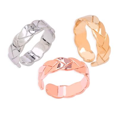 China 2021 TRENDY Fashion Simple Leaf Gold Plated Index Open Ring For Women Wedding Party for sale