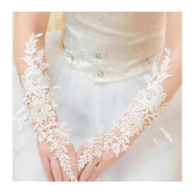 China Fabulous Bridal Accessories Lace Gloves Vintage Viscose/Polyester Bridal Gloves Diamond Flower Bridal Glove Hollow Wedding Accessories for sale