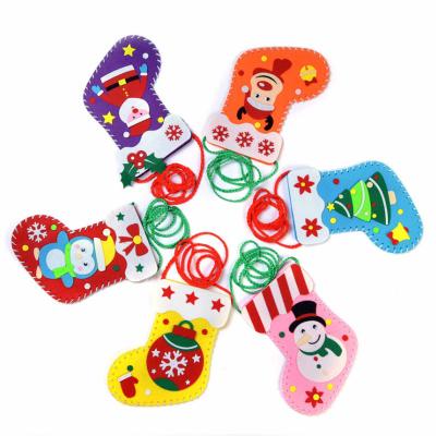 China DIY Toy Set XQ614 Gift Craft 2020 DIY Christmas Educational Felt Craft Jars Ornaments Hand Sewing Preschool Kits For Kids for sale