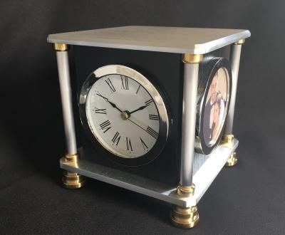 China Eco-Friendly With 2018 News Photo Frame Table Clocks And Watches for sale