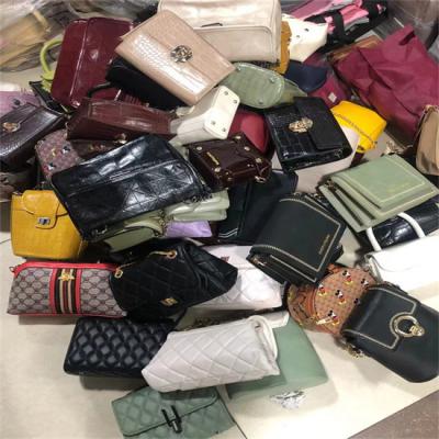 China Low Price High Quality High Quality Mix Bags Ladies Handbags Womens Factory Cut Label Factory Ladies Handbags Ladies Random Stocklot for sale