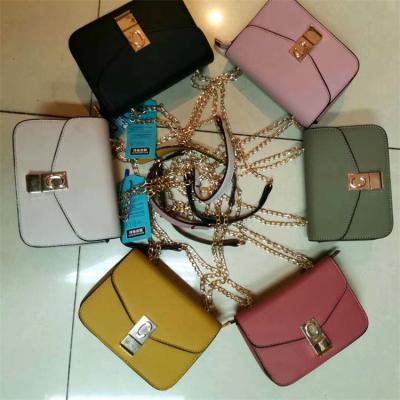 China Lady Hot Sale Women Classic Handbags Women Handbags Small Size Chain Bag Clearance for sale