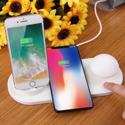 China Cell Phone Wholesale Portable 5 in 1 Universal Mobile Phone Charger, Mushroom Radio Qi Fast Charger Dock for sale