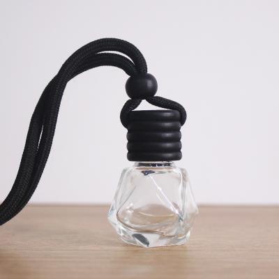 China Diamond Shape Empty Car Perfume Hanging Bottle 8ml With Black Lids for sale