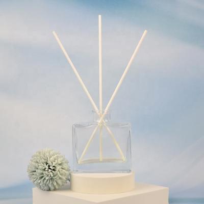 China Flat Square Room 100ml Reed Diffuser Glass Bottle With Stopper for sale