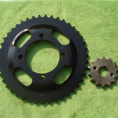 China 1045 GN125 Motorcycle Spare Parts Chain Sprocket Kit 428-38T For Indonesia for sale