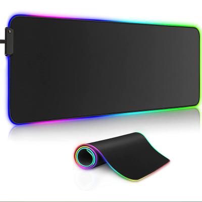 China Waterproof Large RGB Gaming Mouse Pads Anti Slip Rubber Base Glowing Led Extended Mouse Pad Te koop